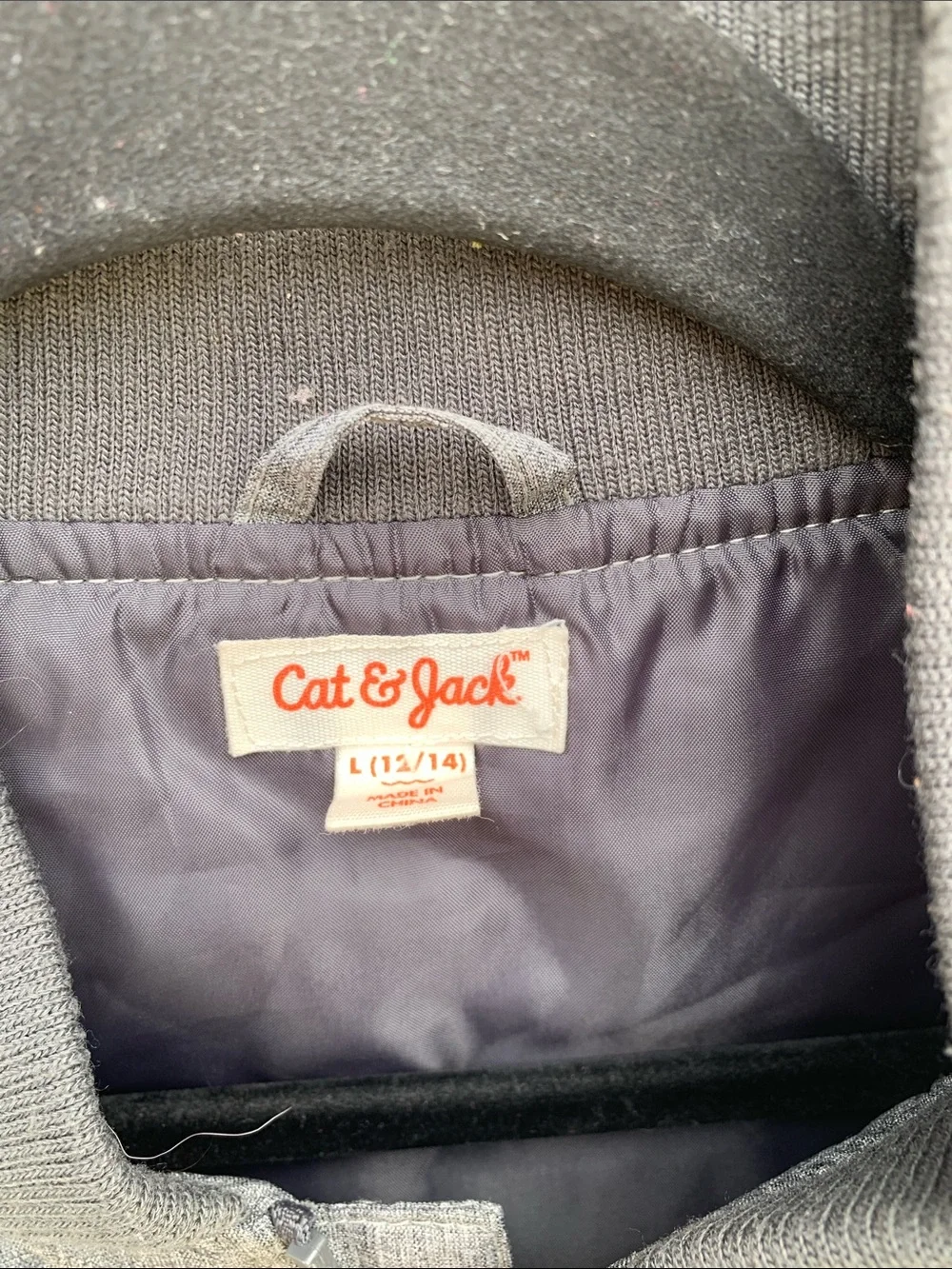 Cat & Jack versatile gray